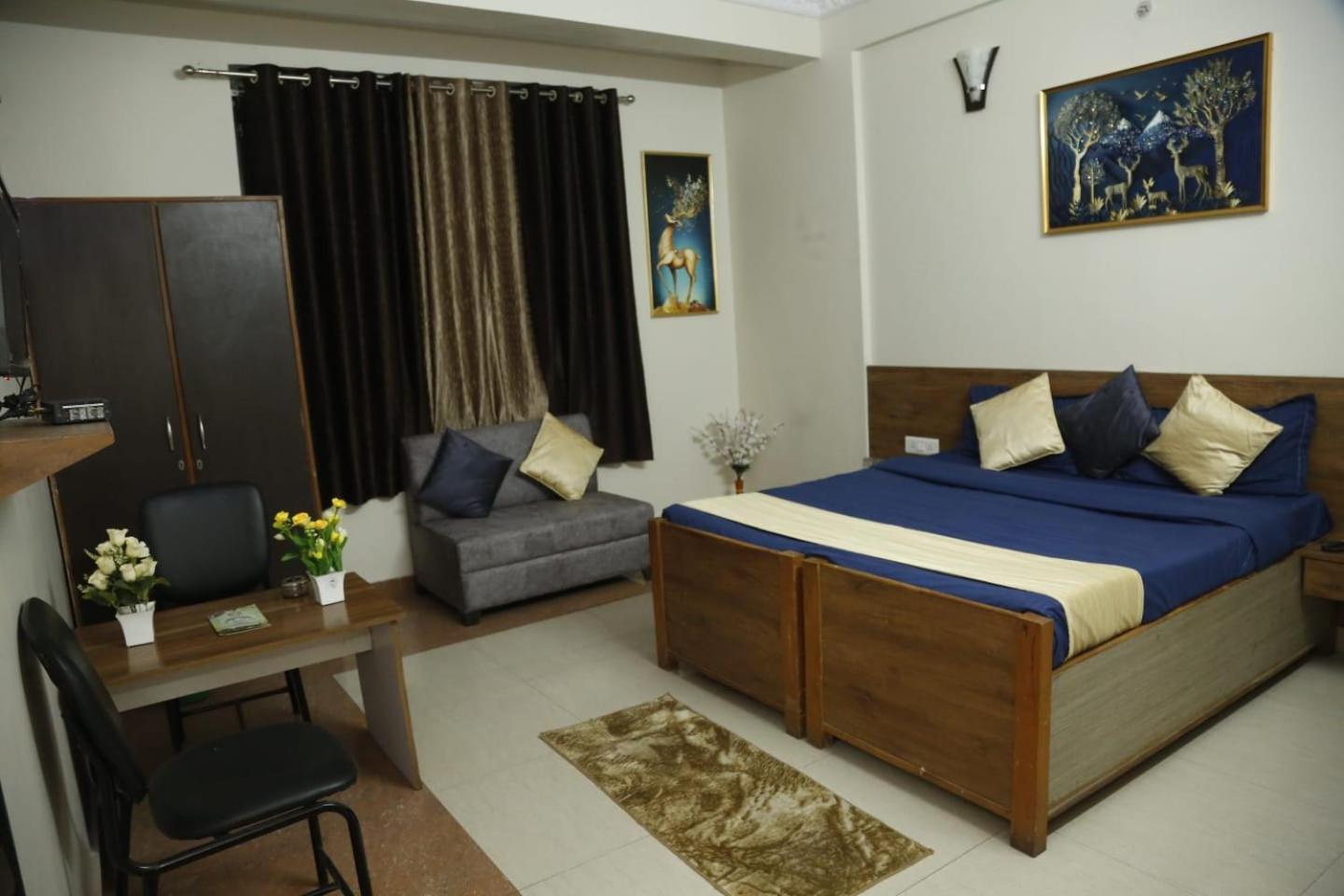 Sandalwood Vibes โบปาล ภายนอก รูปภาพ